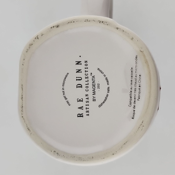 ⭐️2/ $50⭐️ Rae Dunn Artisan Collection White Coffee Tea Mug HUGS &  KISSES - Picture 8 of 10